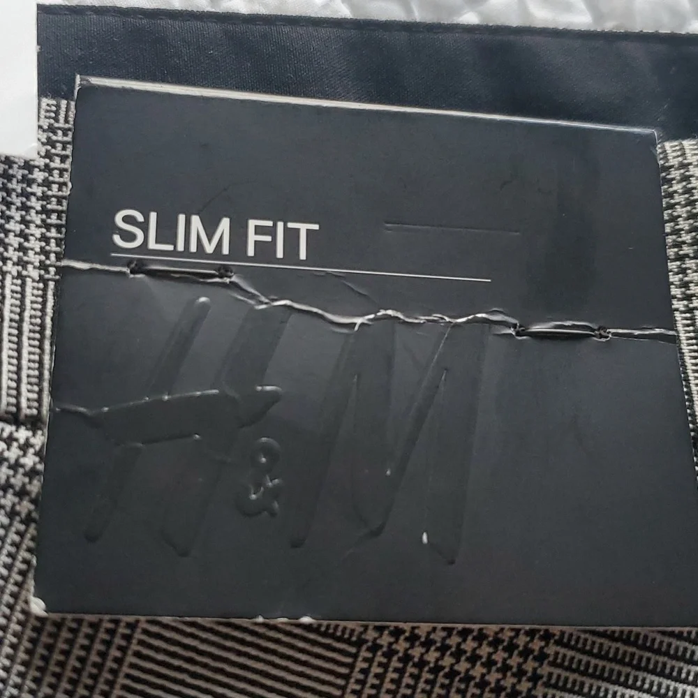 H&M Men's Slim Fit Pants - Picture 7 of 11